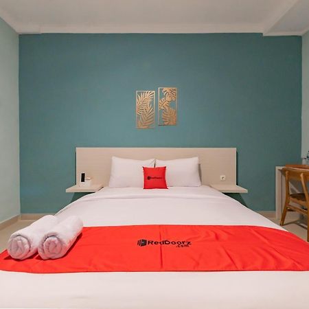 Reddoorz Plus Near Surapati Core Bandung Zewnętrze zdjęcie