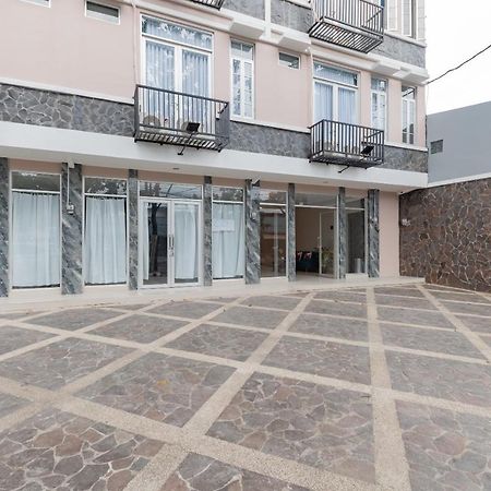 Reddoorz Plus Near Surapati Core Bandung Zewnętrze zdjęcie