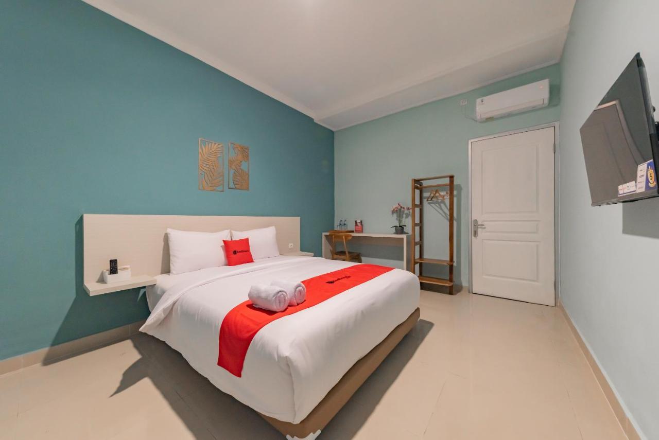 Reddoorz Plus Near Surapati Core Bandung Zewnętrze zdjęcie