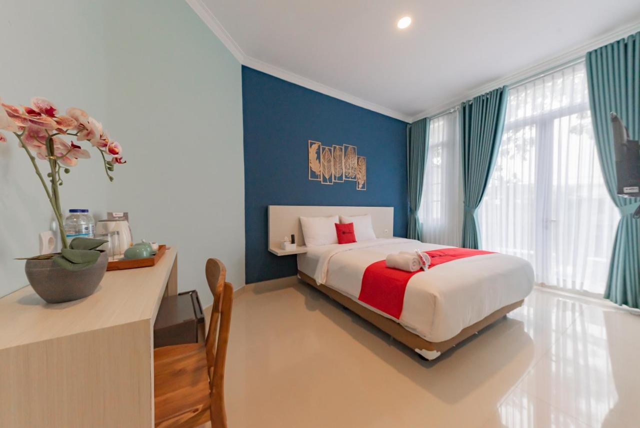 Reddoorz Plus Near Surapati Core Bandung Zewnętrze zdjęcie